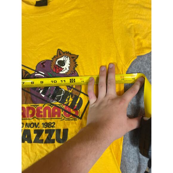 Vintage 80s Washington State Cougars Apple Cup T Shirt Mens S Yellow Pasadena - Picture 4 of 5